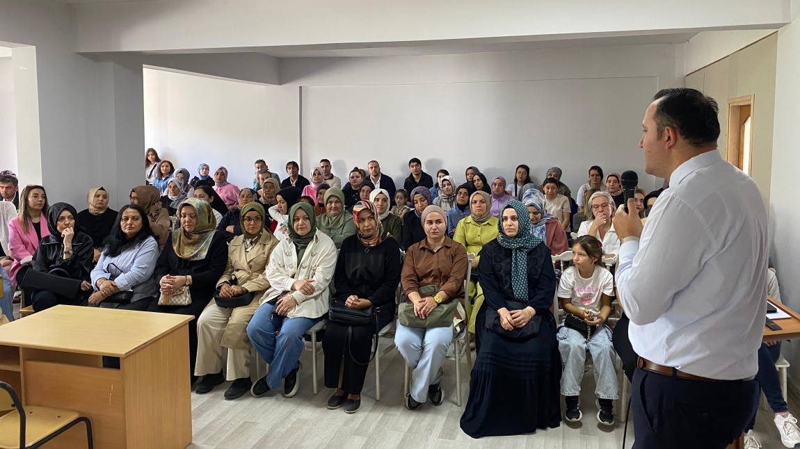OKUL AİLE BİRLİĞİ GENEL KURUL TOPLANTISI YAPILDI